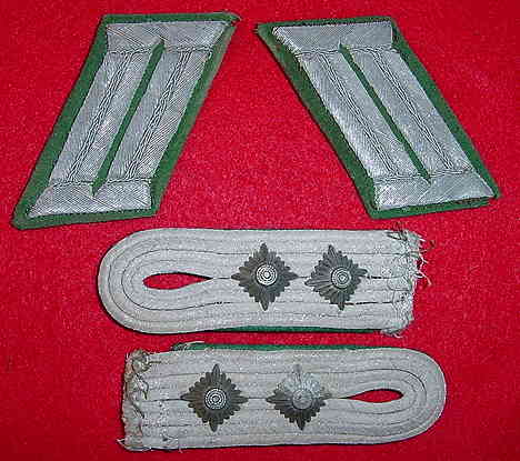 Nazi Hauptmann Mountain Troops Collar Tabs and Shoulder Straps