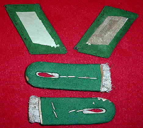 Nazi Hauptmann Mountain Troops Collar Tabs and Shoulder Straps